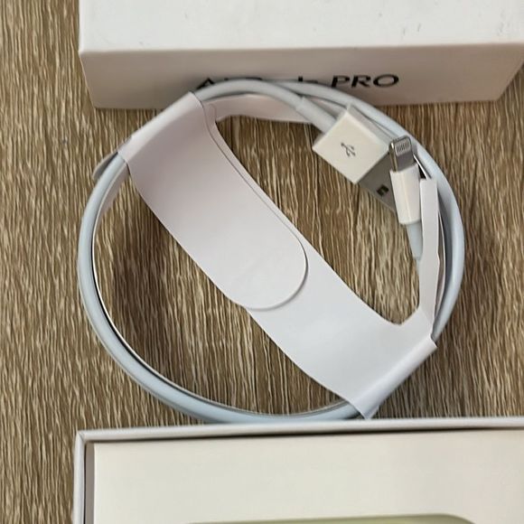 AirPods Pro - 1:1 Super Copy + Orange Clear Case - Picture 9 of 14